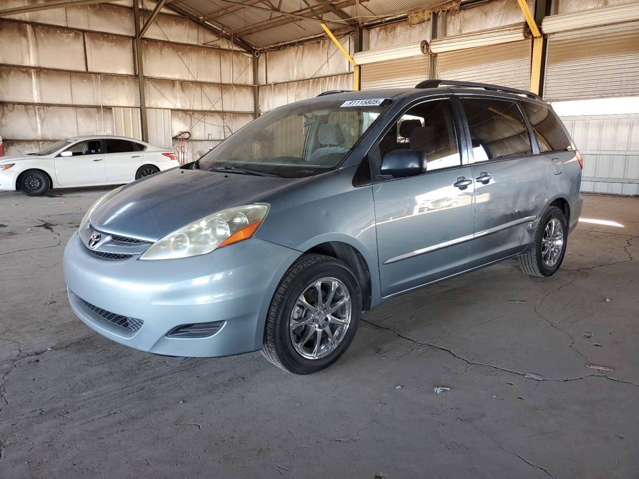 2006 TOYOTA SIENNA