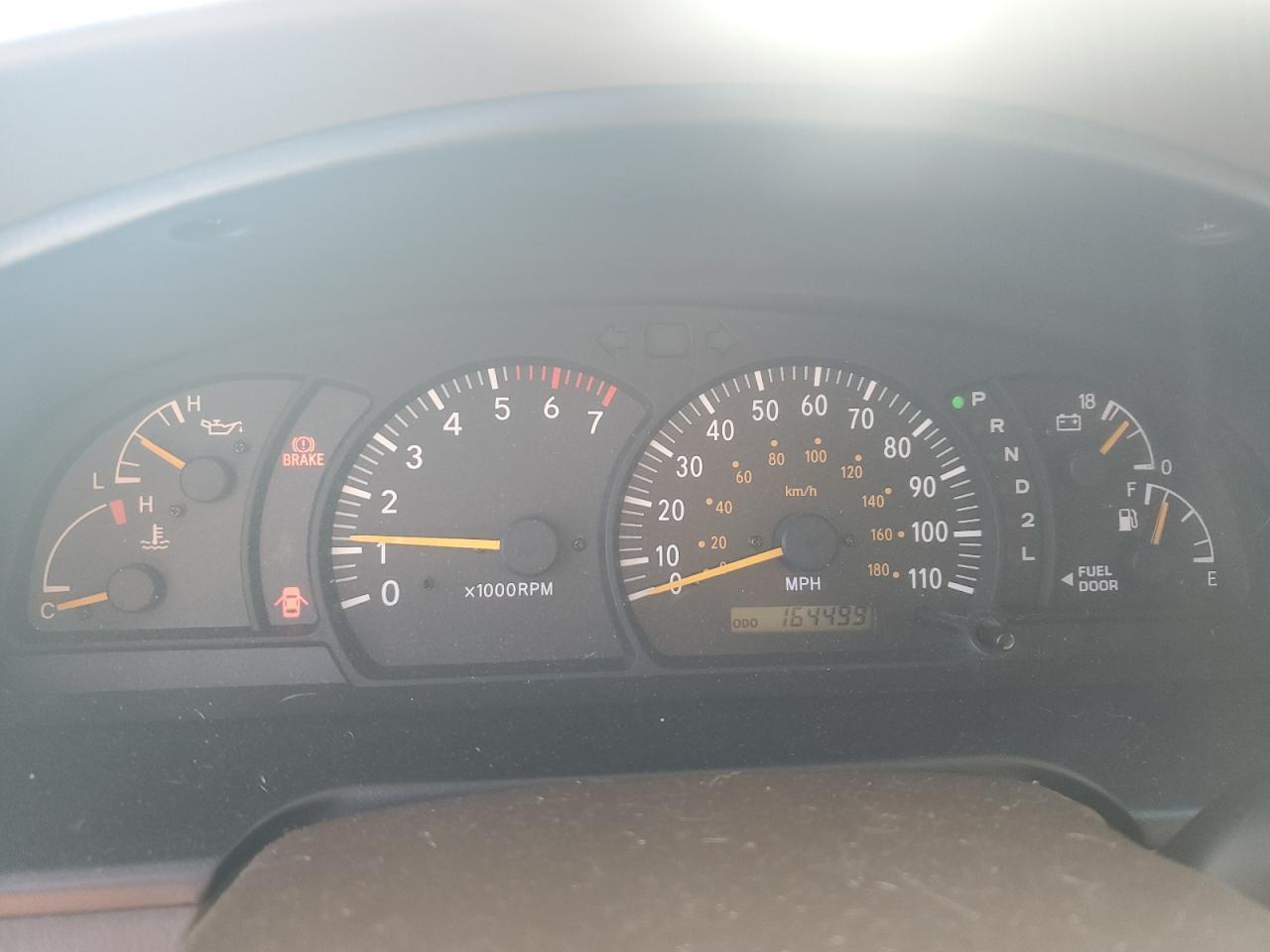 2004 TOYOTA TUNDRA