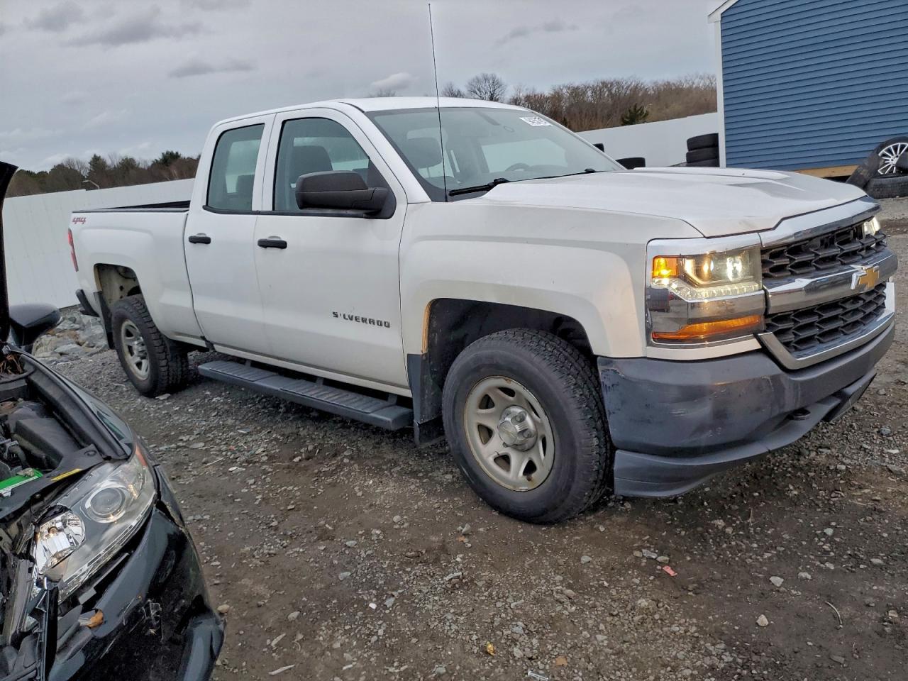 2018 CHEVROLET Silverado