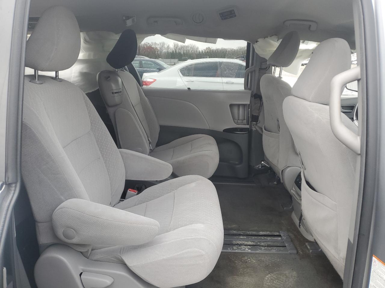 2018 TOYOTA SIENNA
