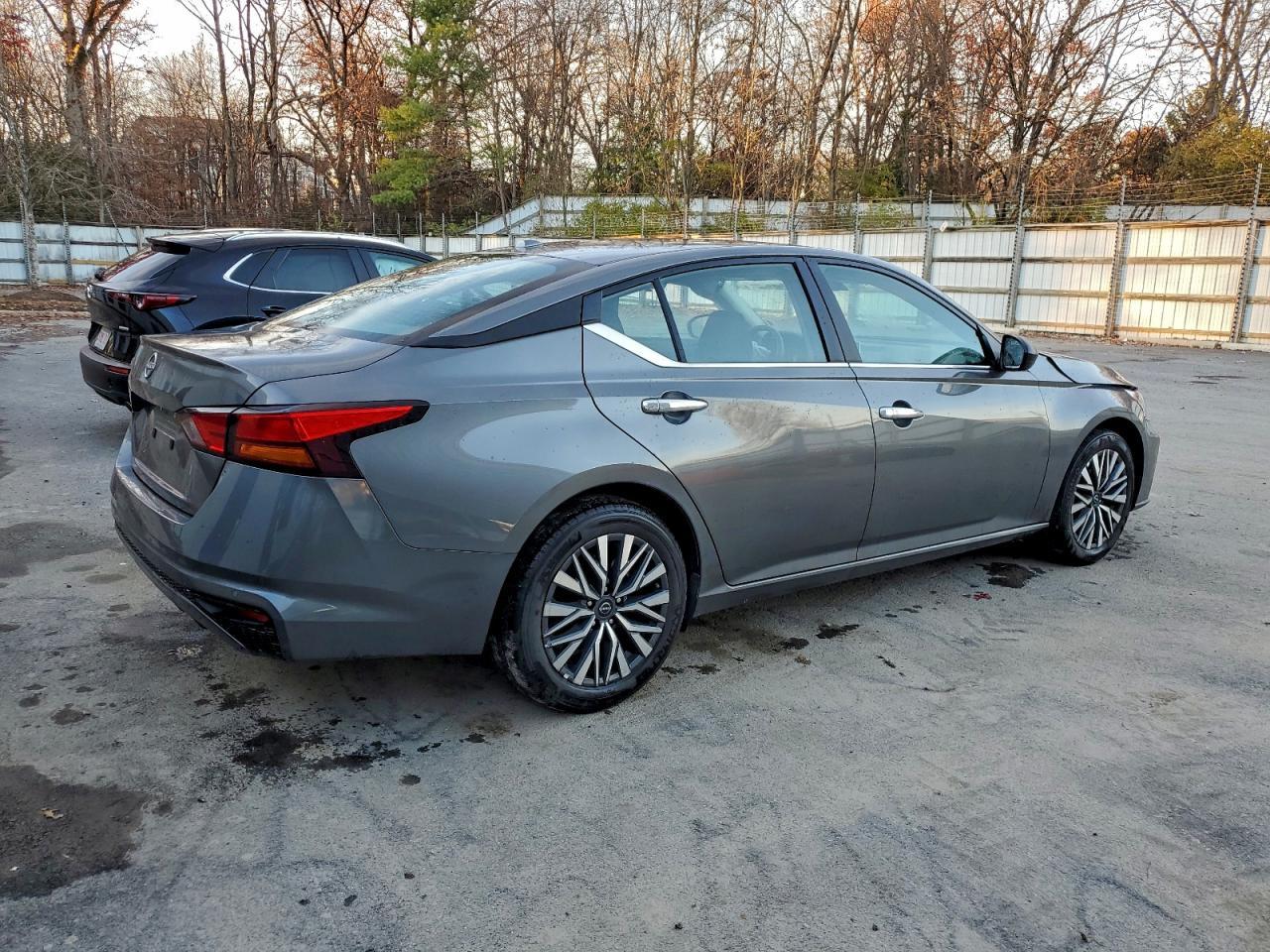 2025 NISSAN ALTIMA