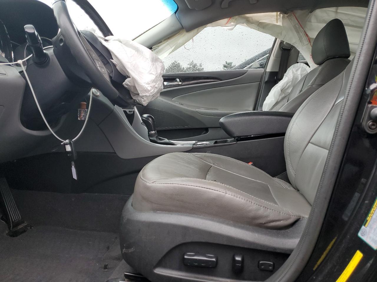 2013 HYUNDAI SONATA