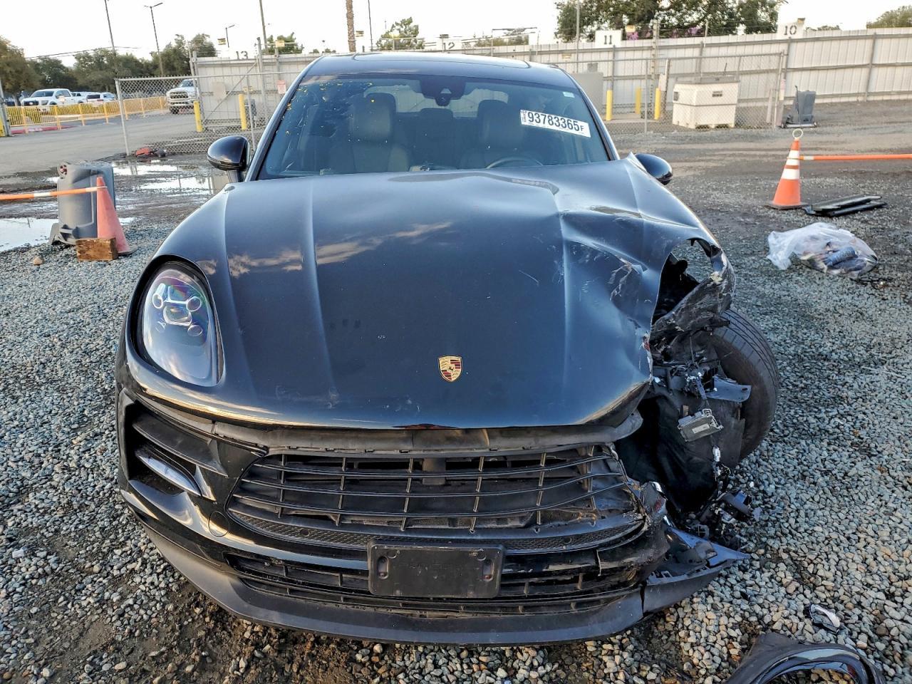 2019 PORSCHE Macan
