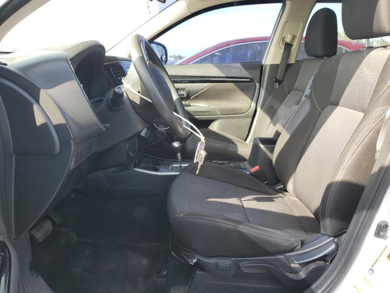 2020 MITSUBISHI outlander