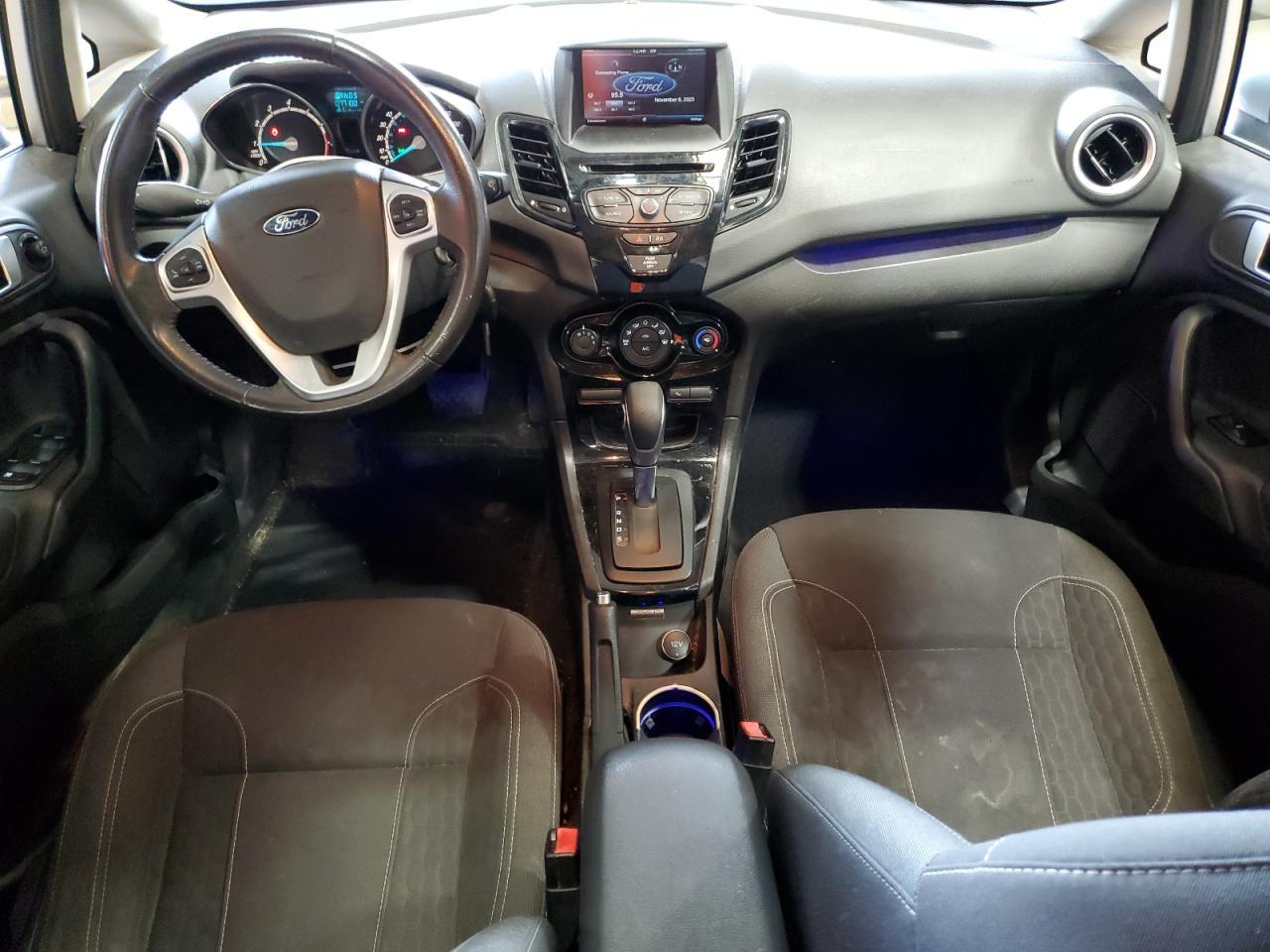 2014 FORD Fiesta