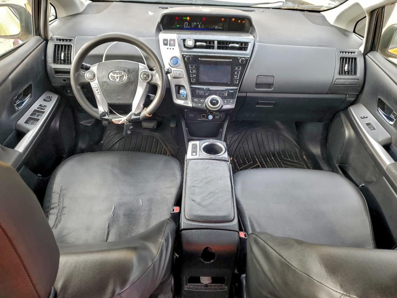 2016 TOYOTA PRIUS V