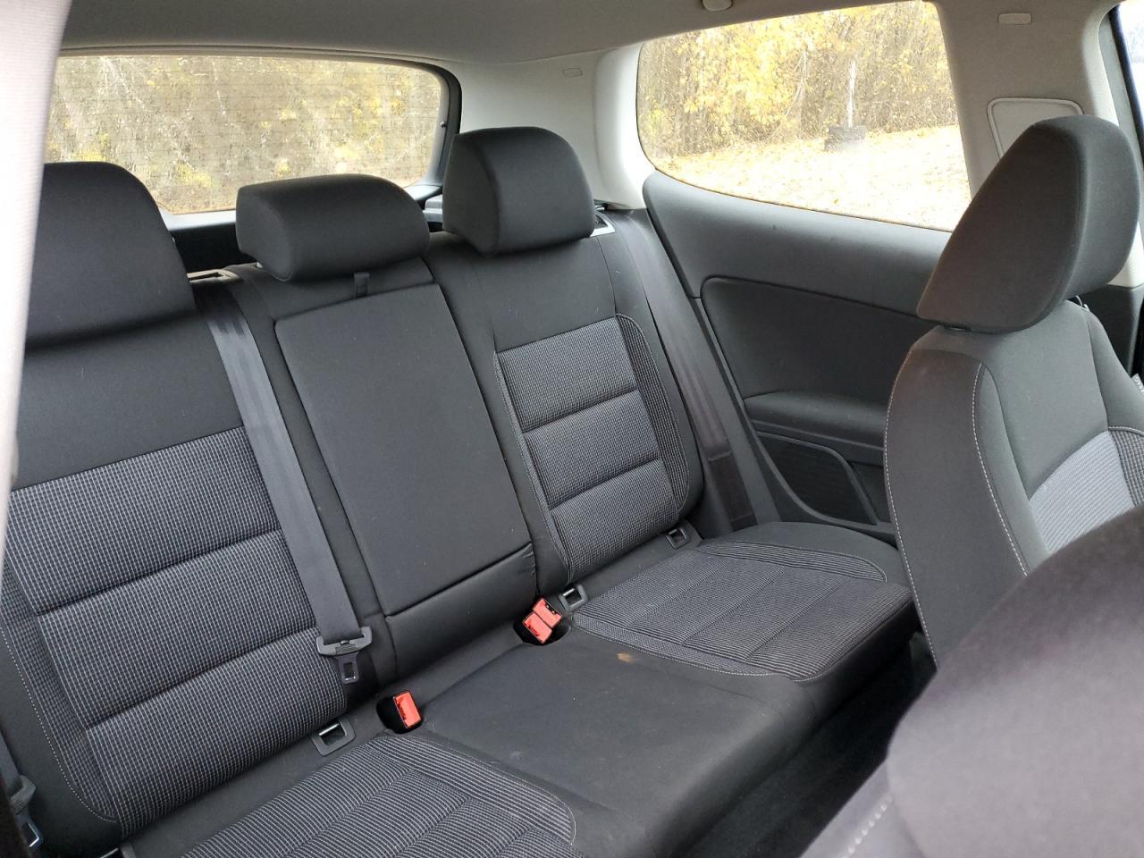 2012 VOLKSWAGEN GOLF