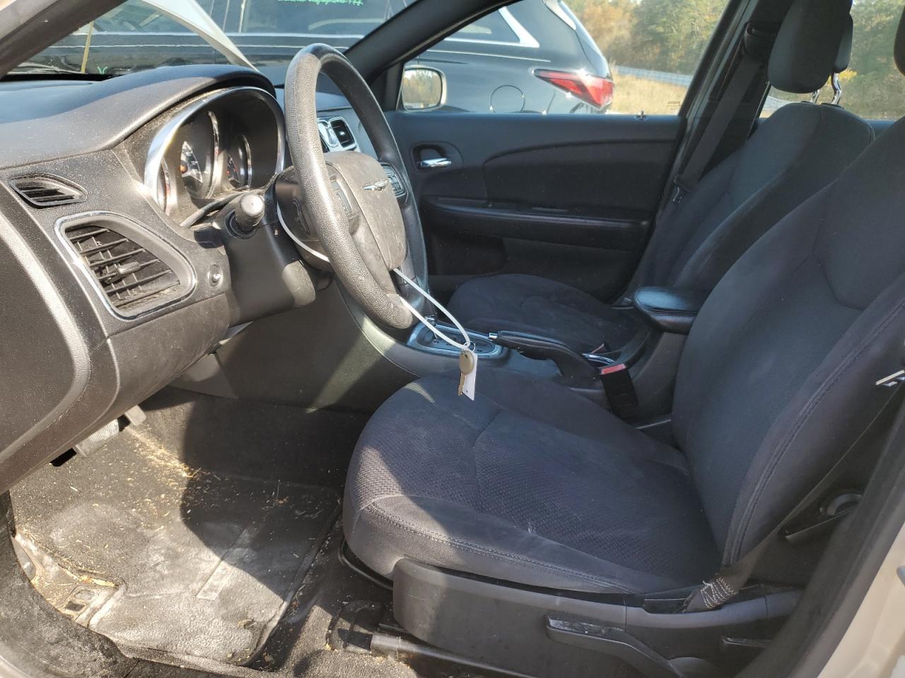 2013 CHRYSLER 200