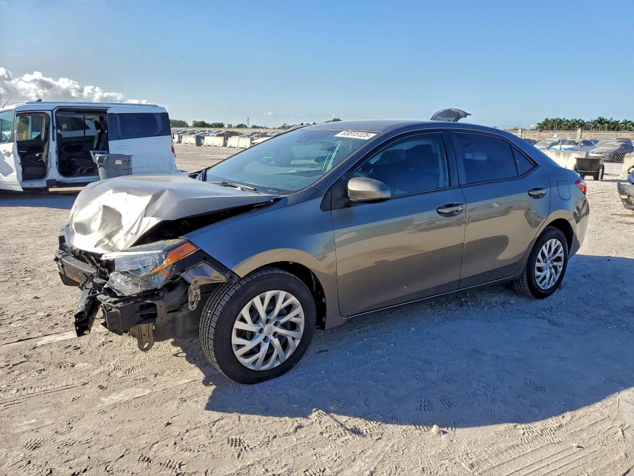 2018 TOYOTA COROLLA