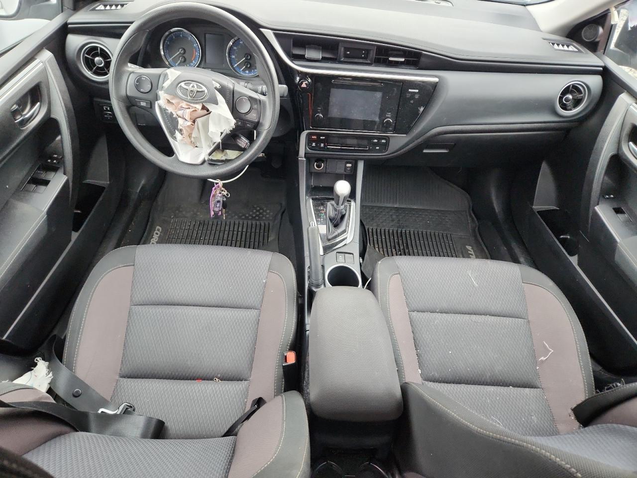 2017 TOYOTA COROLLA