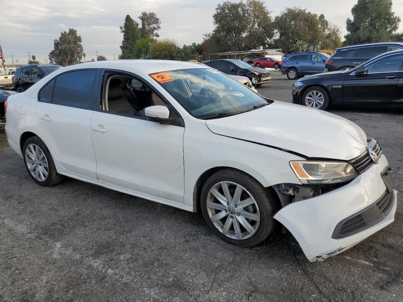 2011 VOLKSWAGEN JETTA