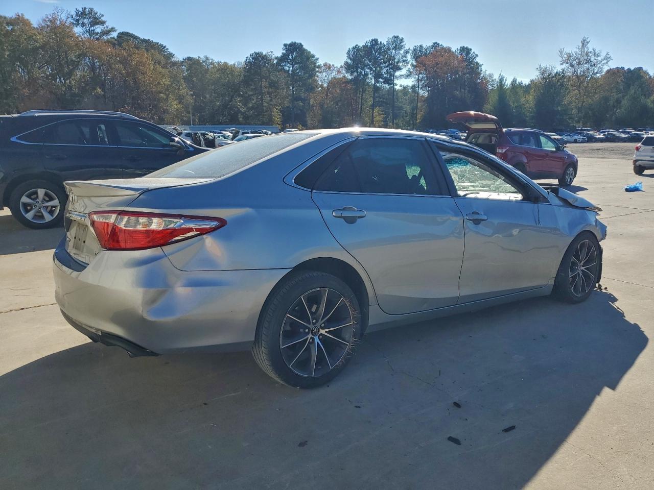 2015 TOYOTA CAMRY