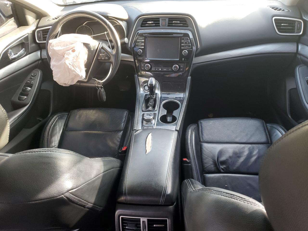 2017 NISSAN Maxima
