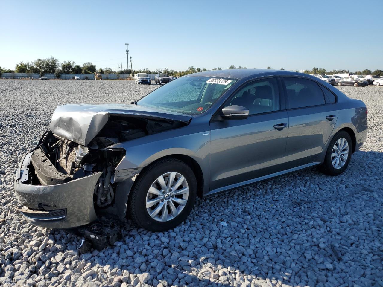 2015 VOLKSWAGEN Passat