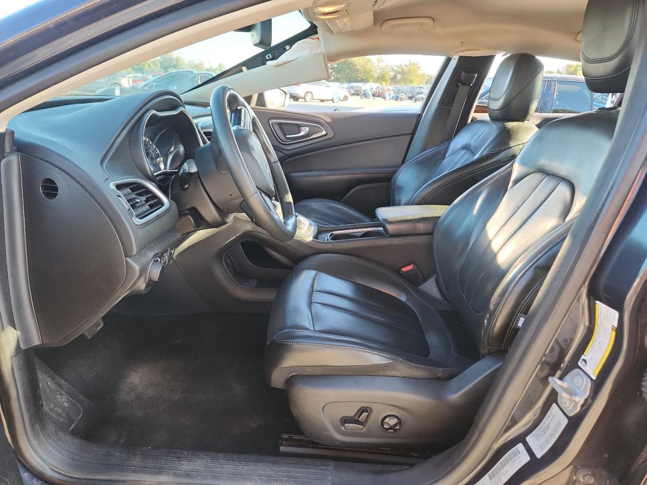 2017 CHRYSLER 200
