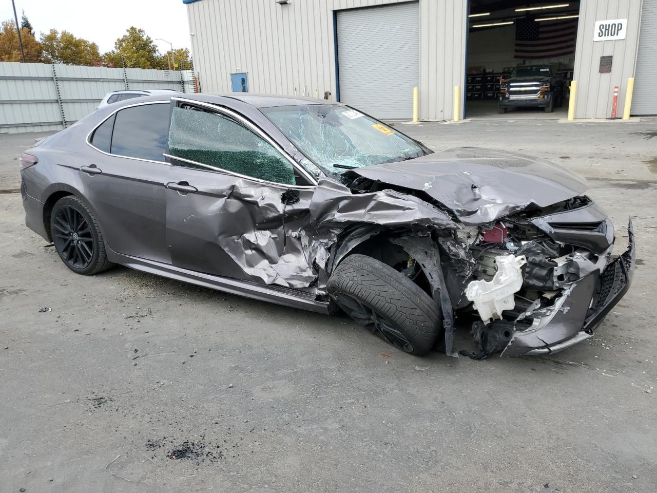2022 TOYOTA CAMRY