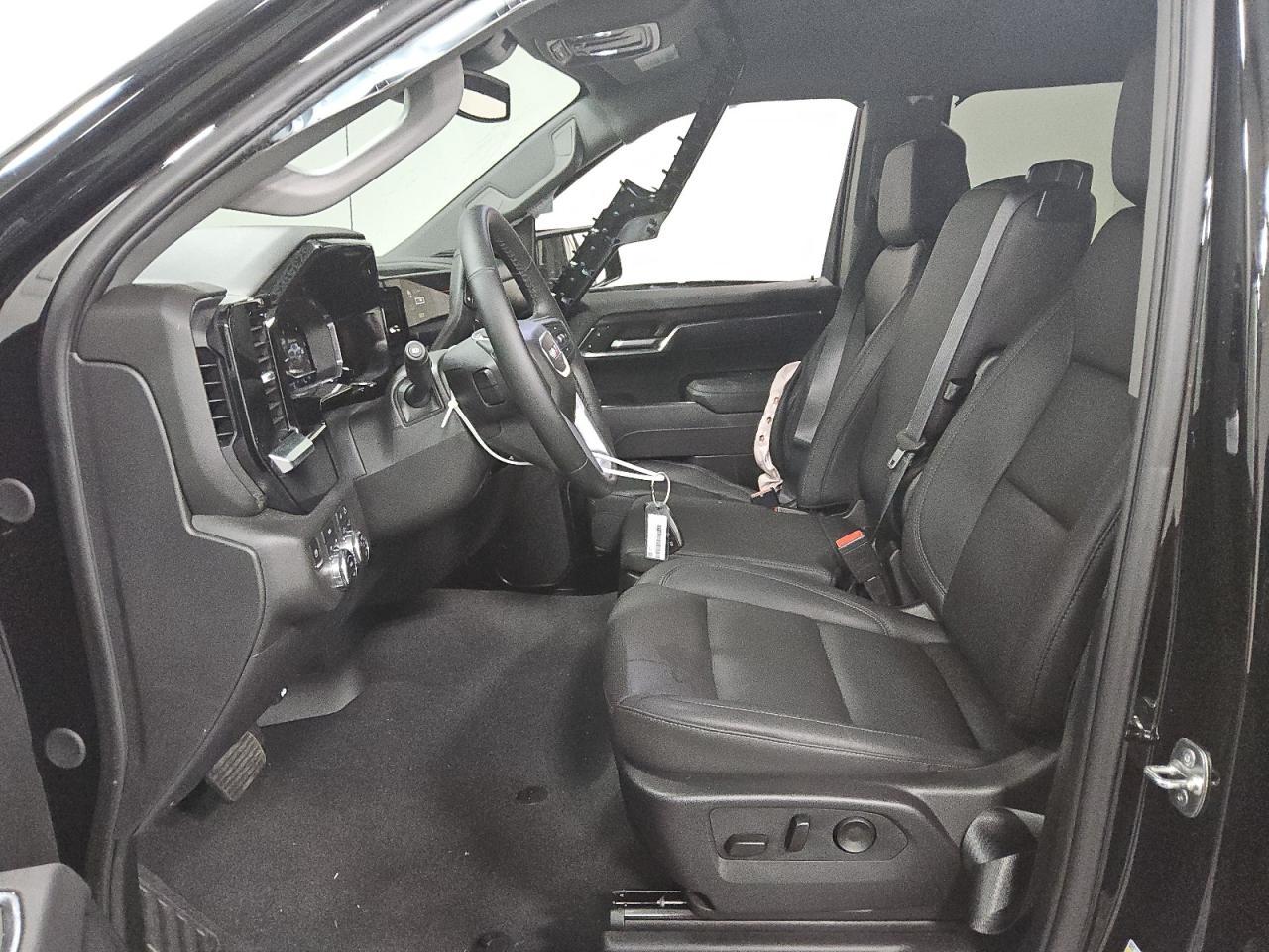 2025 GMC Sierra