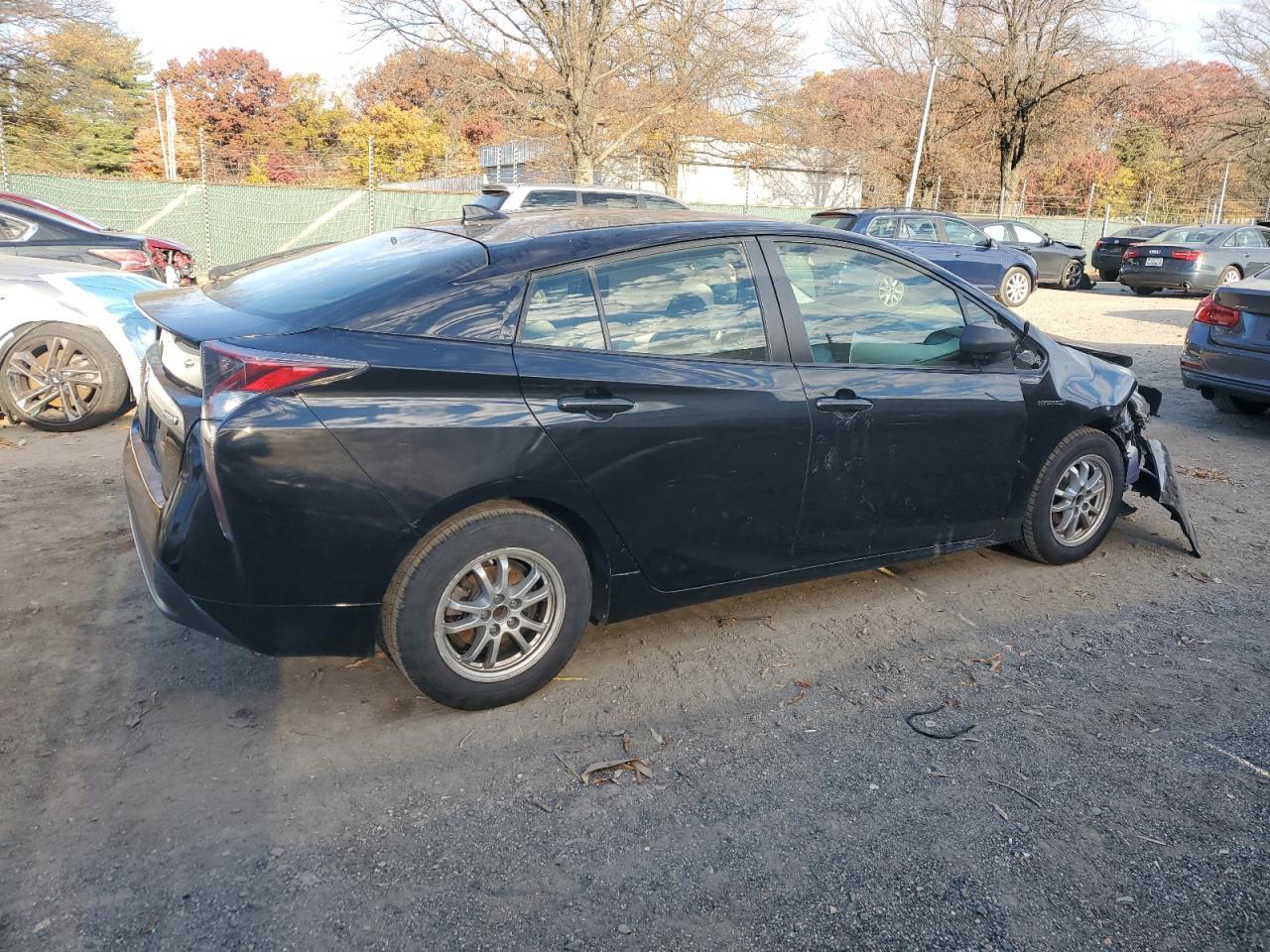 2016 TOYOTA PRIUS