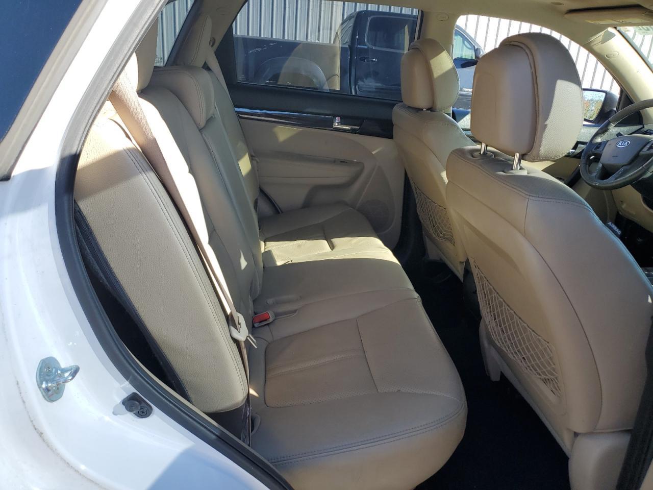 2011 KIA SORENTO