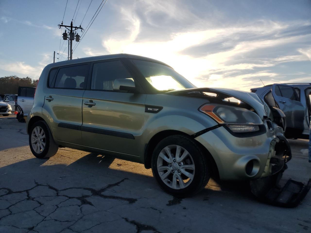 2013 KIA SOUL
