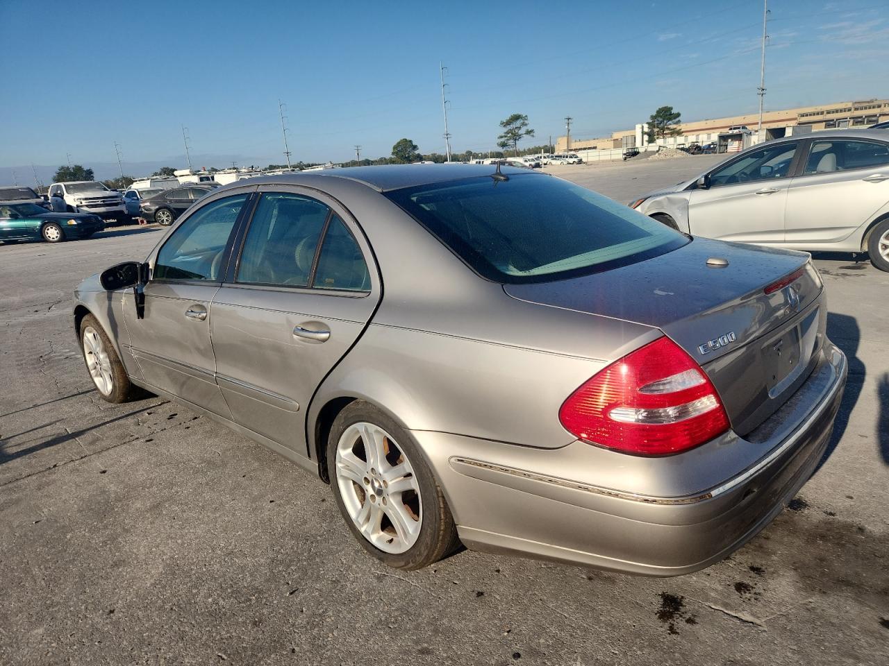 2005 MERCEDES-BENZ E-Class