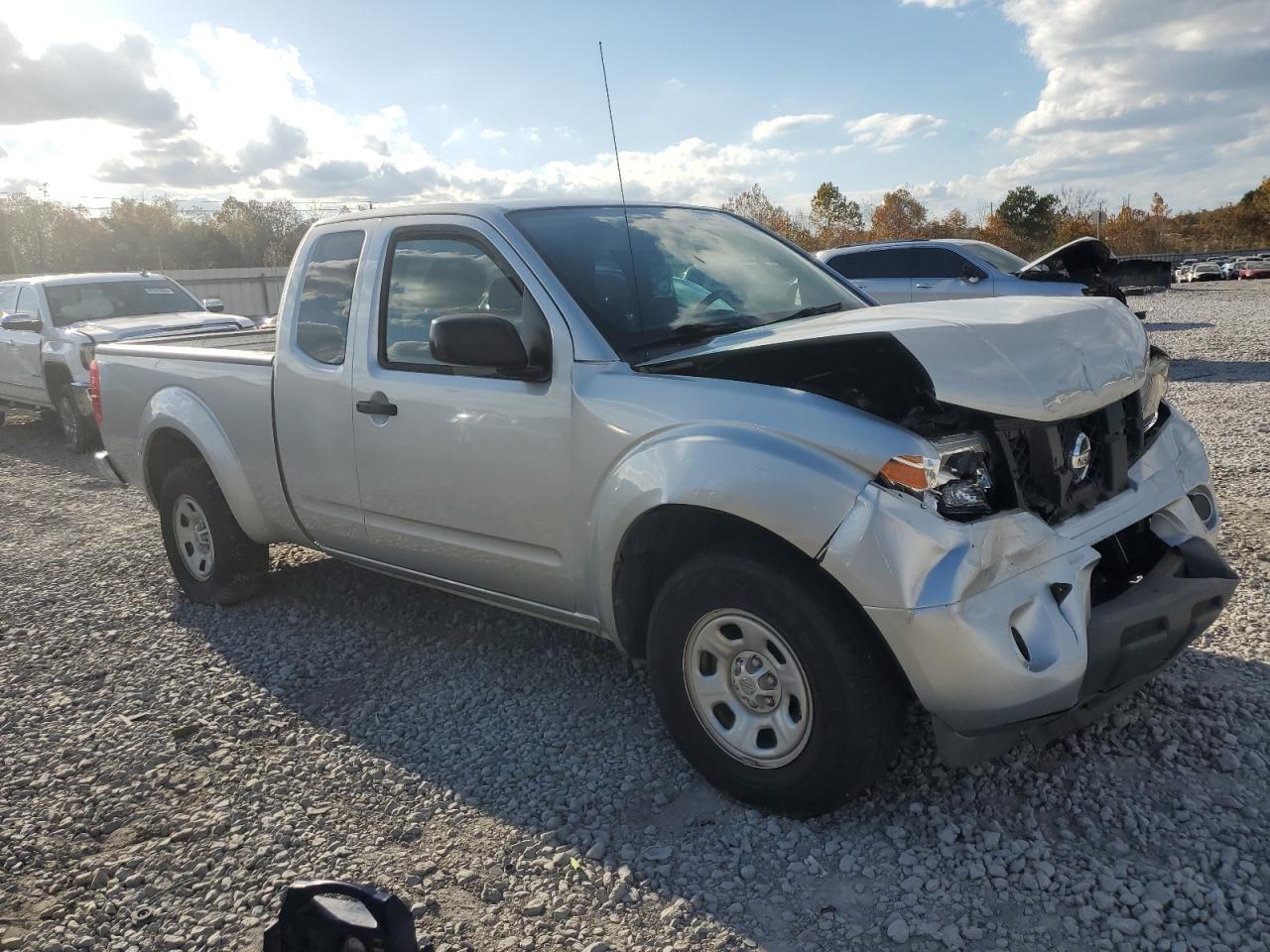 2016 NISSAN Frontier