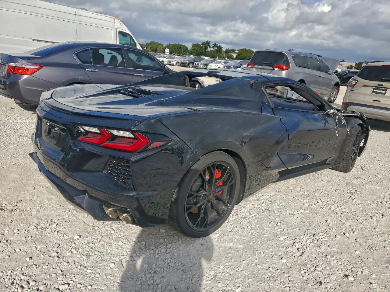 2024 CHEVROLET Corvette Stingray