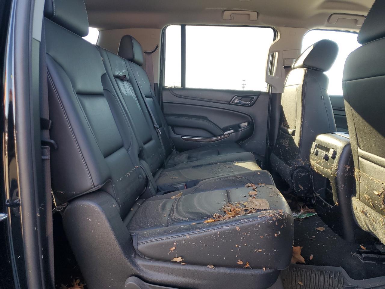 2017 CHEVROLET Suburban