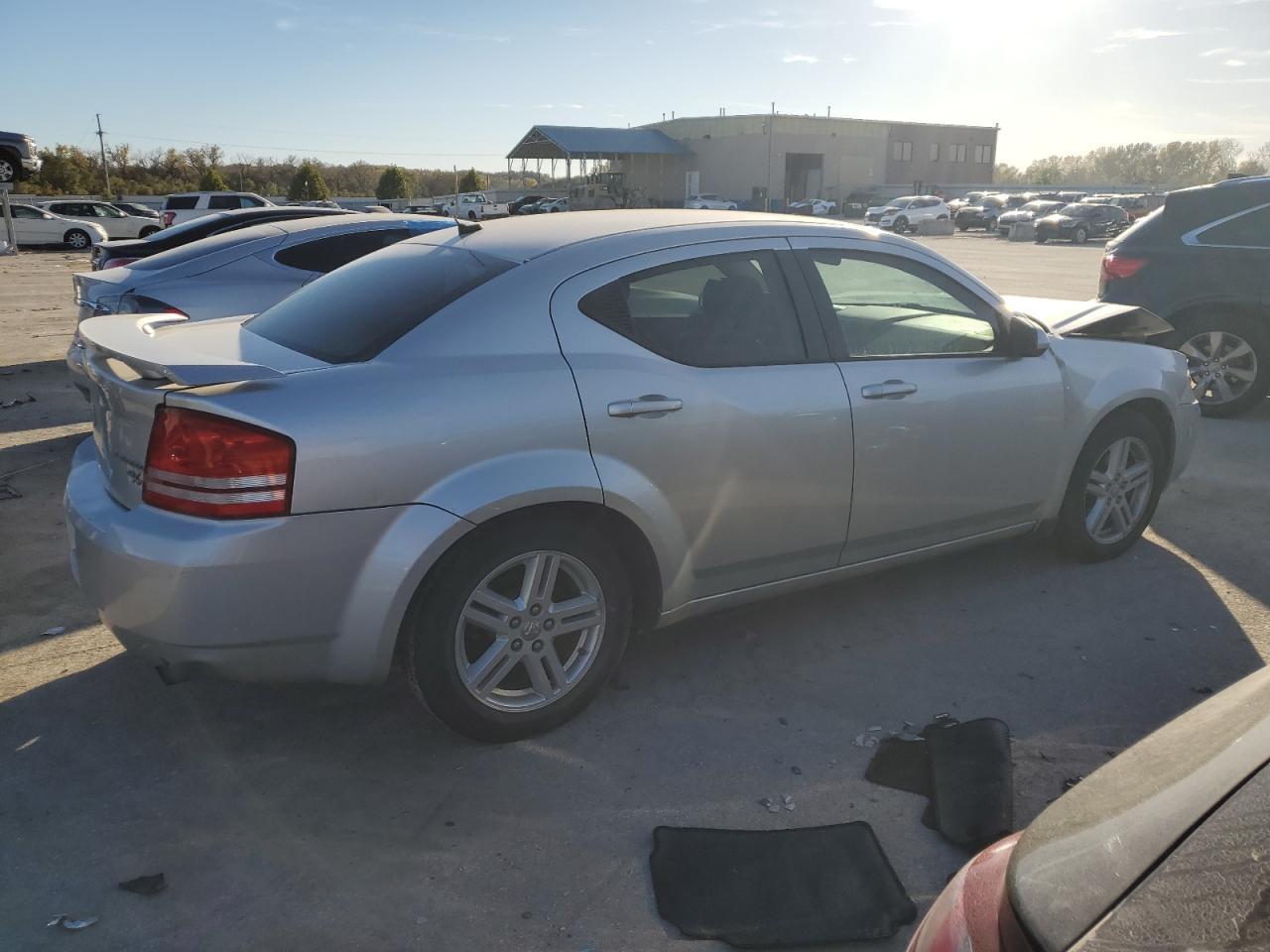 2010 DODGE Avenger