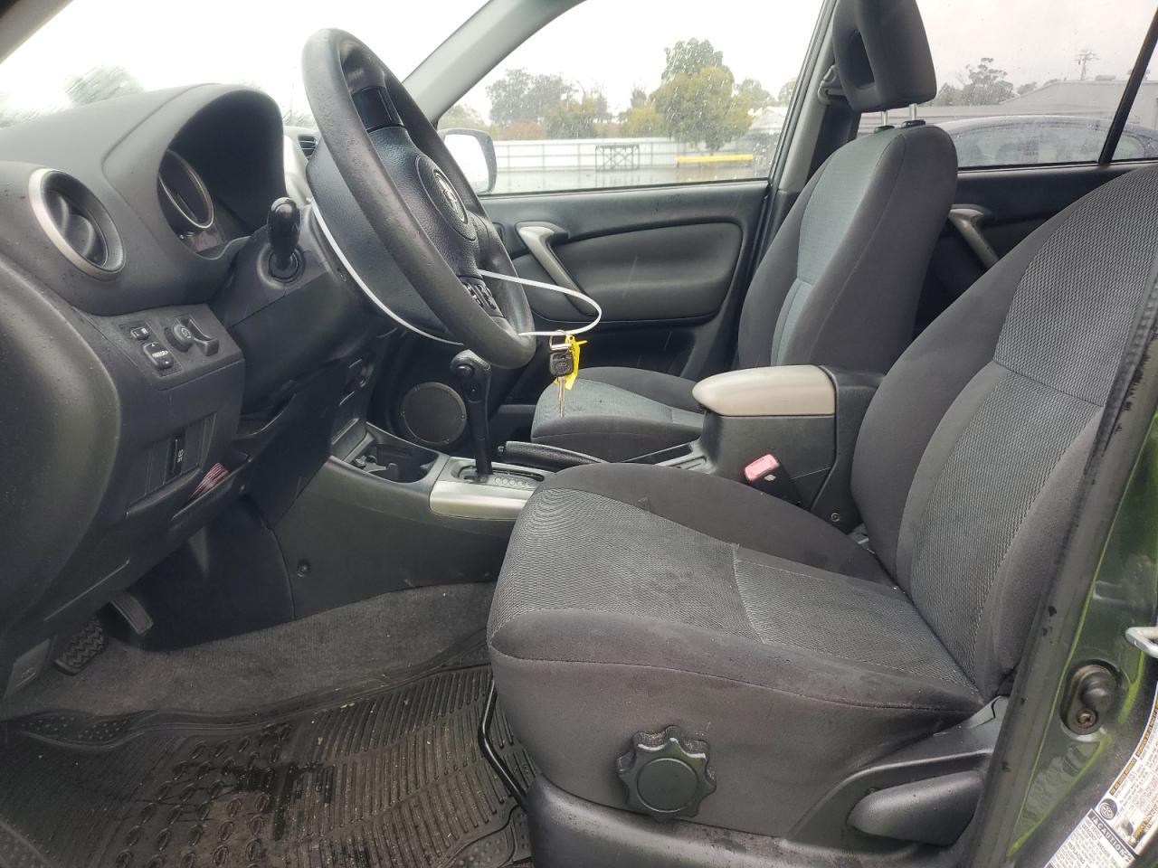 2004 TOYOTA RAV4