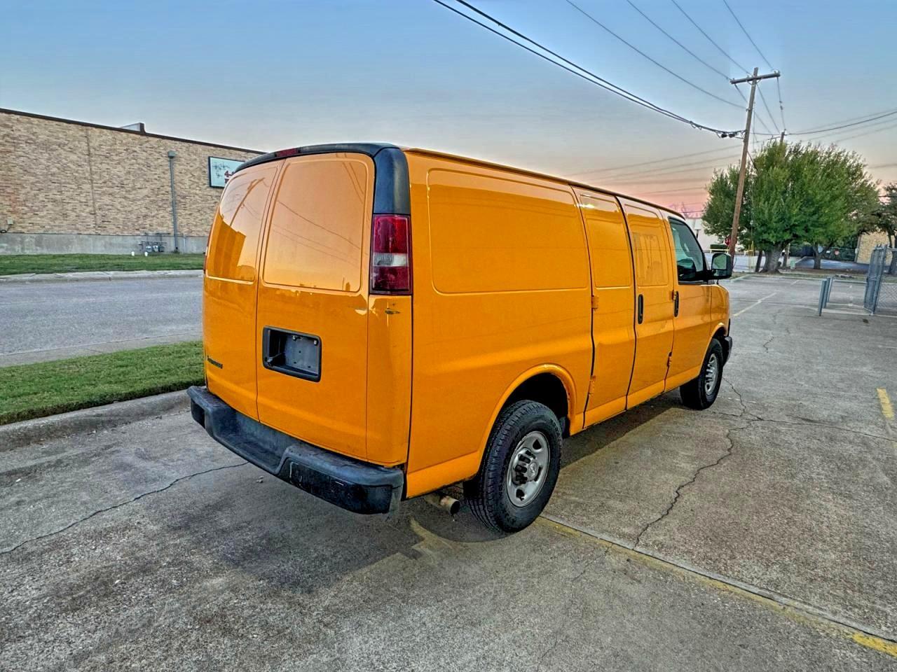 2019 CHEVROLET EXPRESS 2500