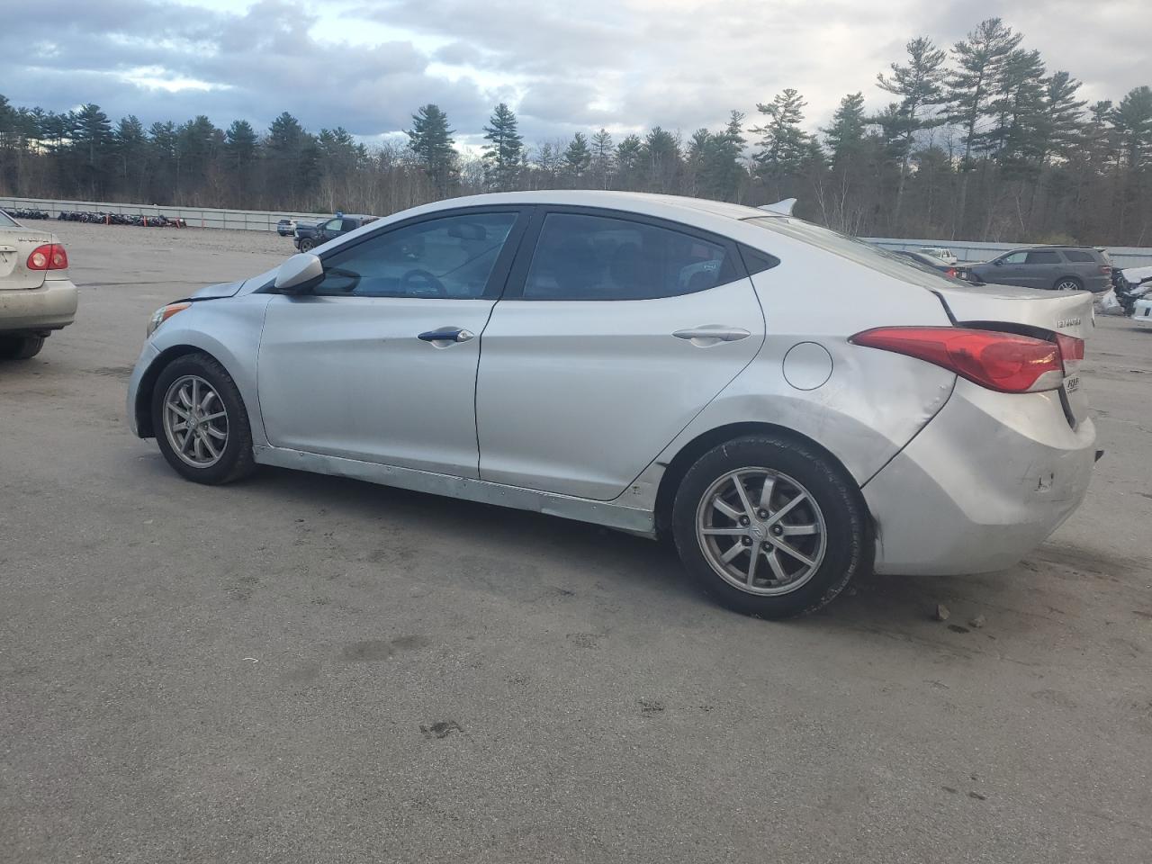2011 HYUNDAI ELANTRA