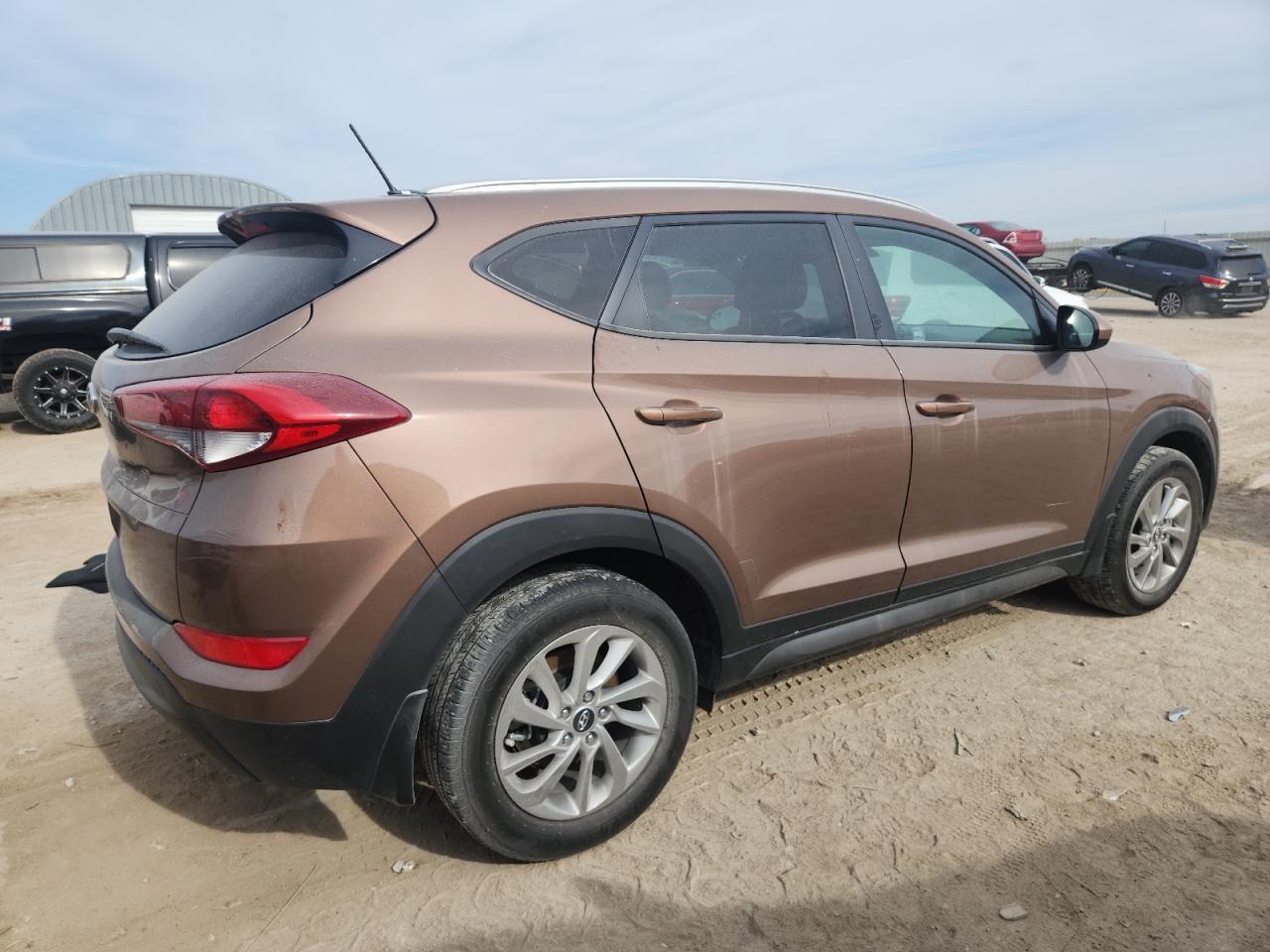 2016 HYUNDAI TUCSON