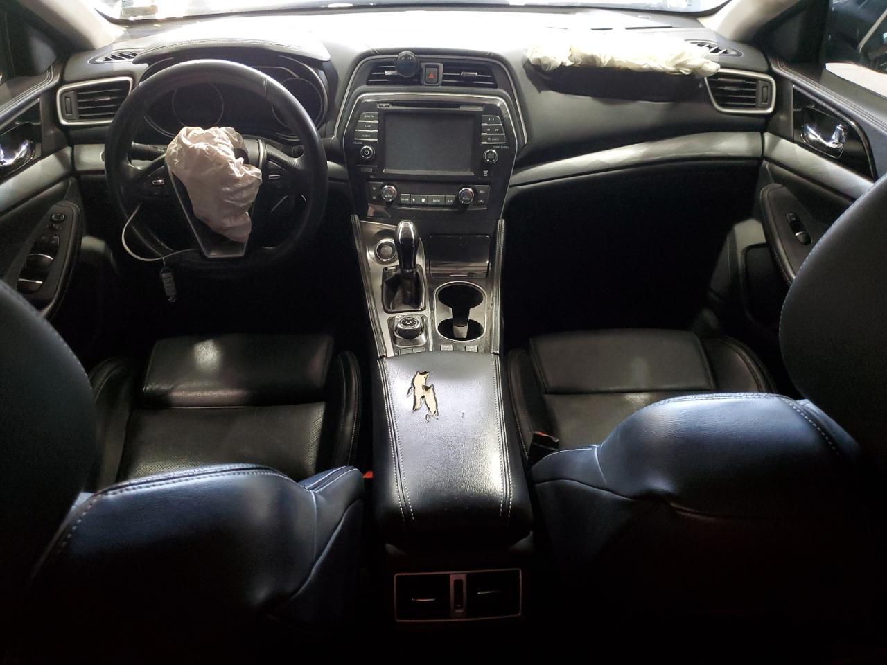 2016 NISSAN Maxima