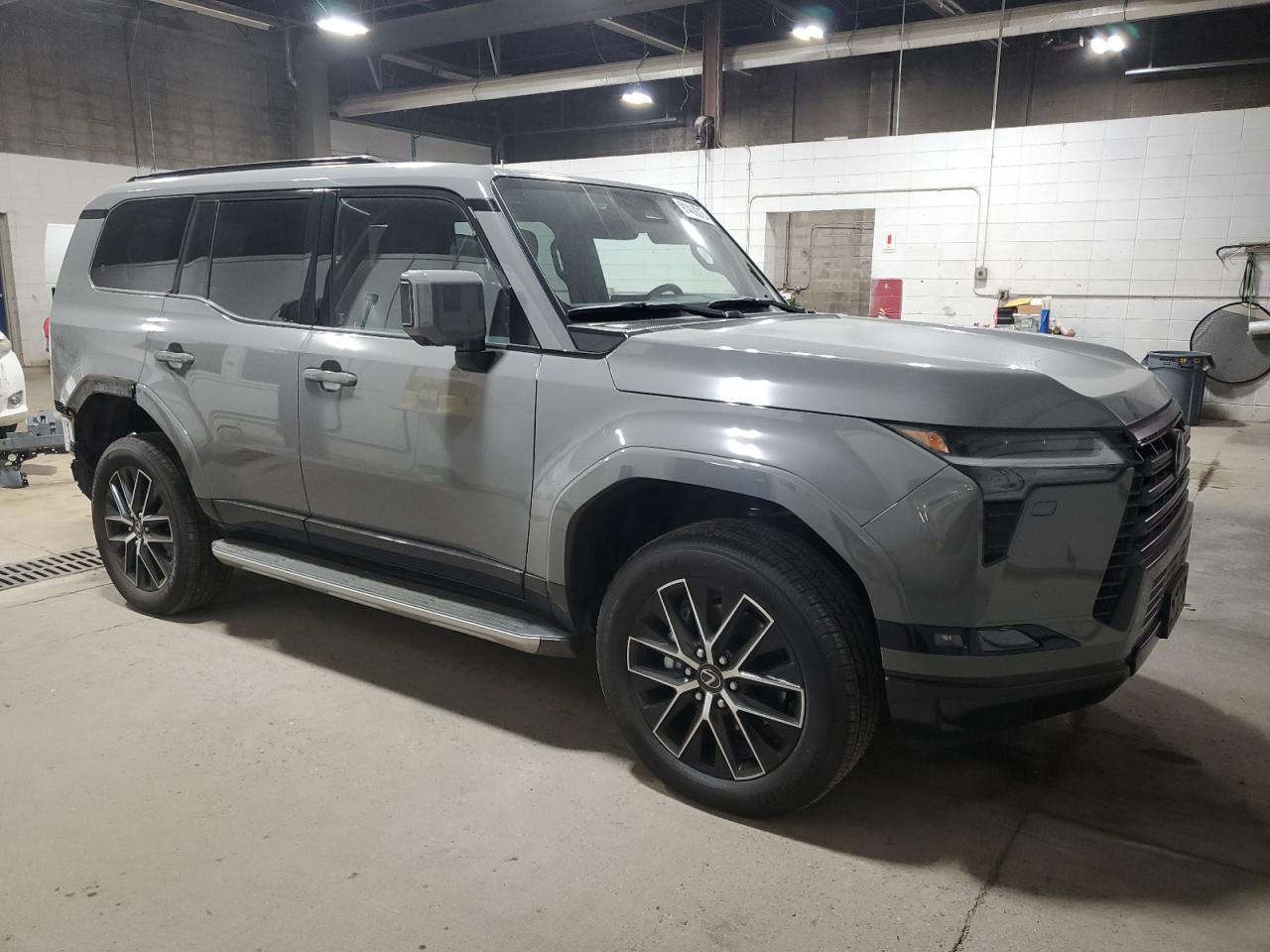 2025 LEXUS GX 550