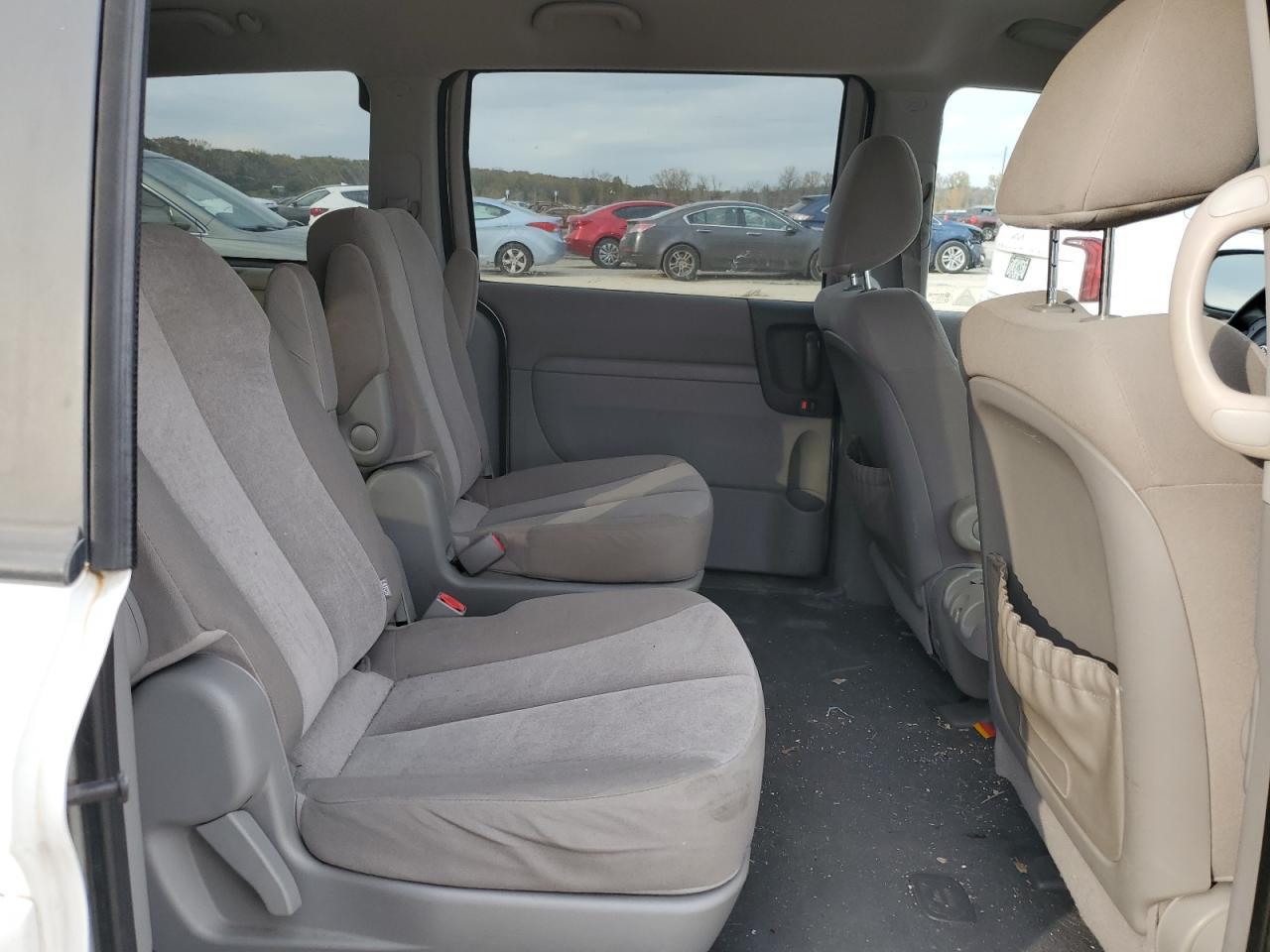2012 KIA SEDONA