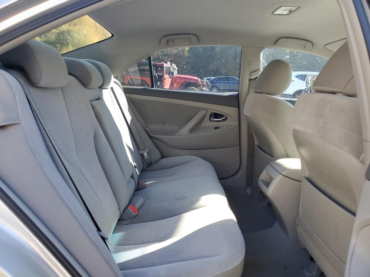 2011 TOYOTA CAMRY