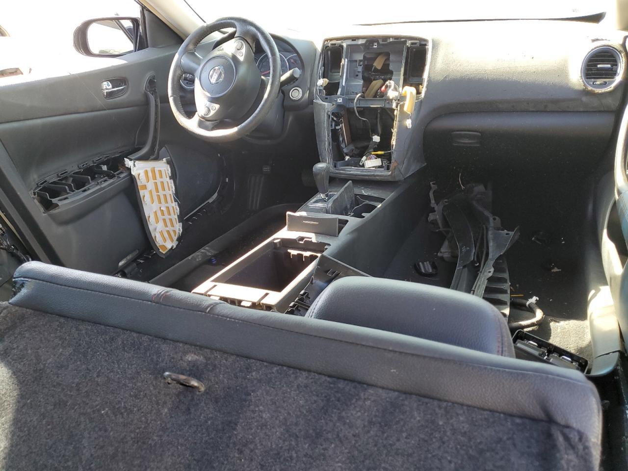 2011 NISSAN Maxima