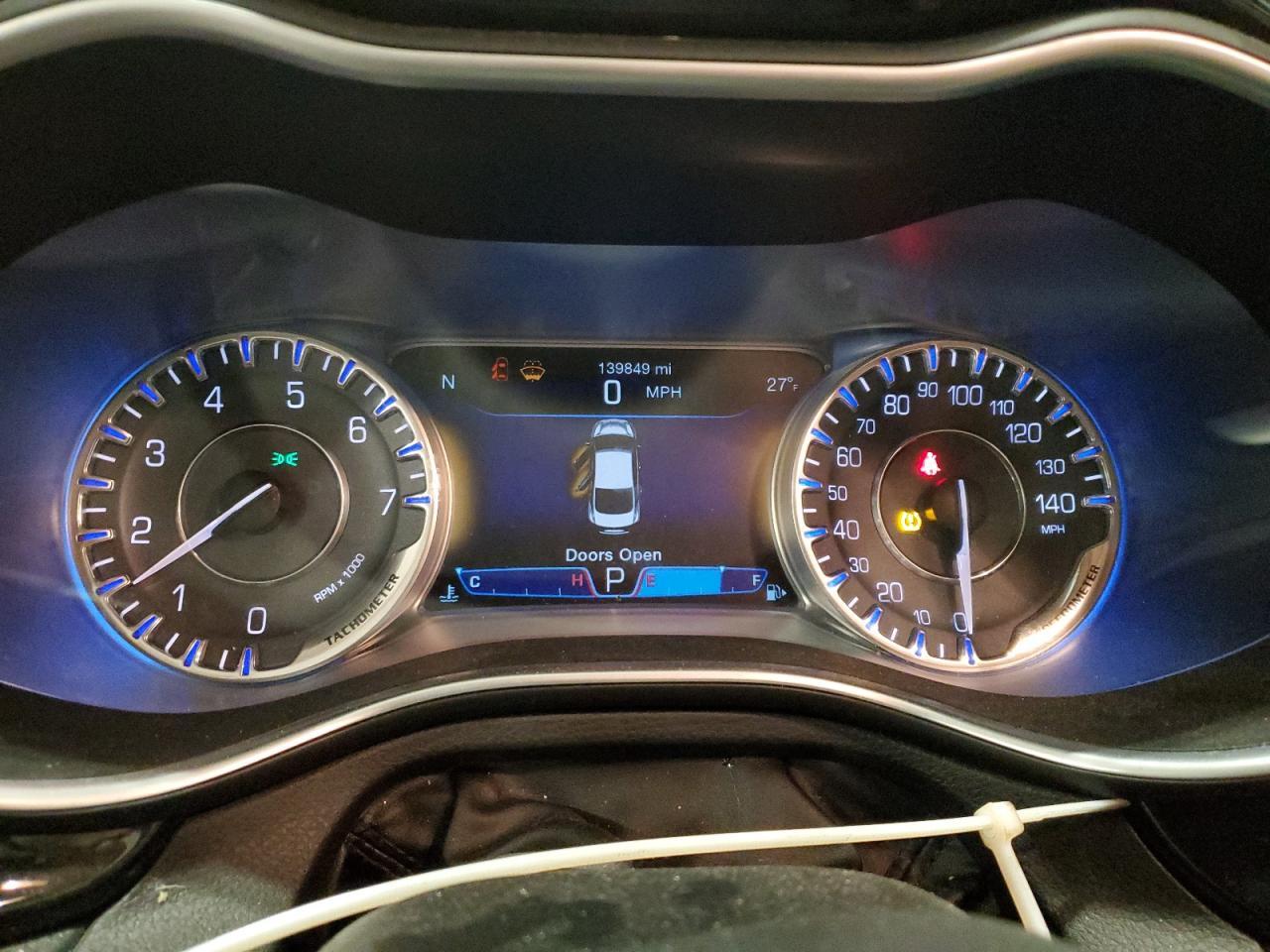 2015 CHRYSLER 200