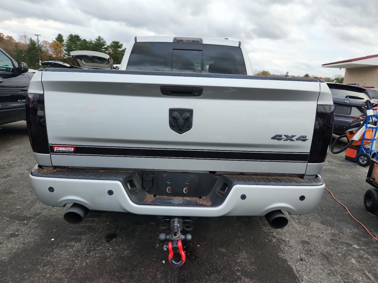 2011 DODGE RAM 1500