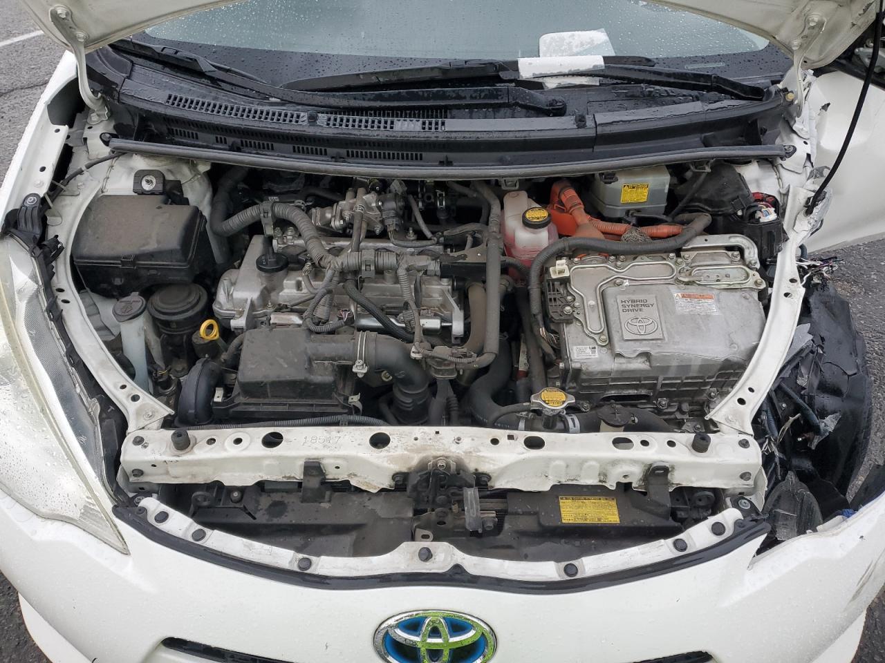 2013 TOYOTA Prius c
