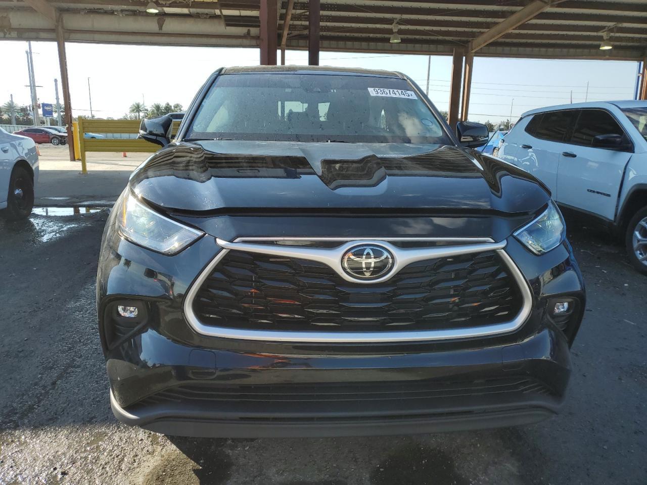 2022 TOYOTA HIGHLANDER