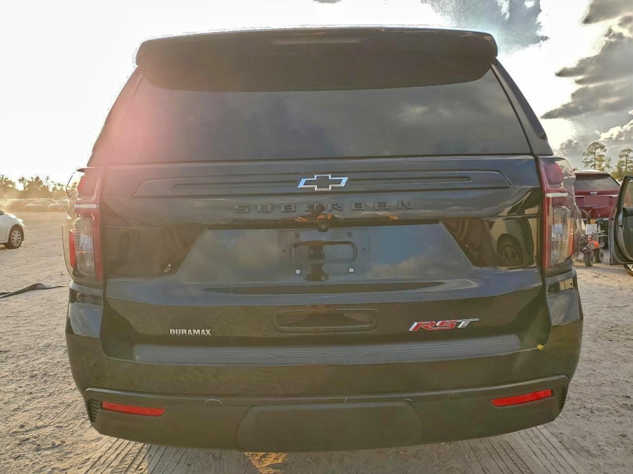 2023 CHEVROLET Suburban