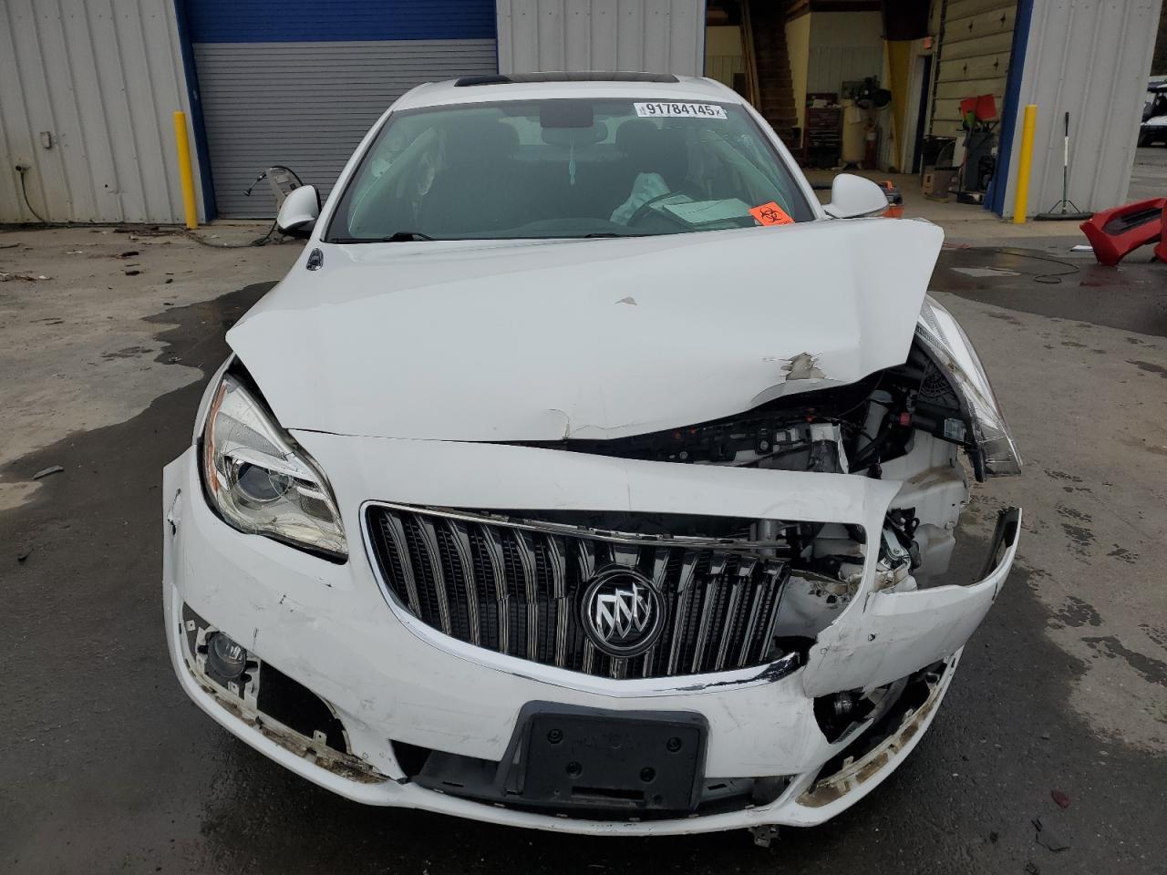 2017 BUICK Regal