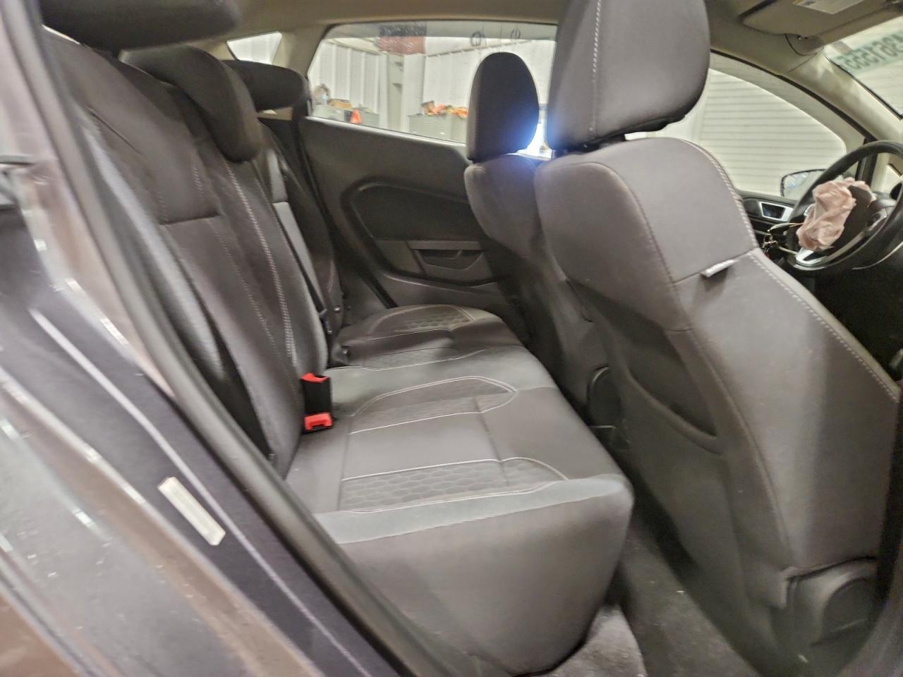 2014 FORD Fiesta