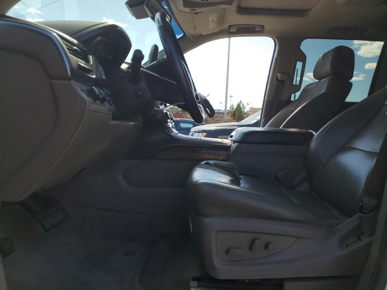 2016 CHEVROLET Tahoe