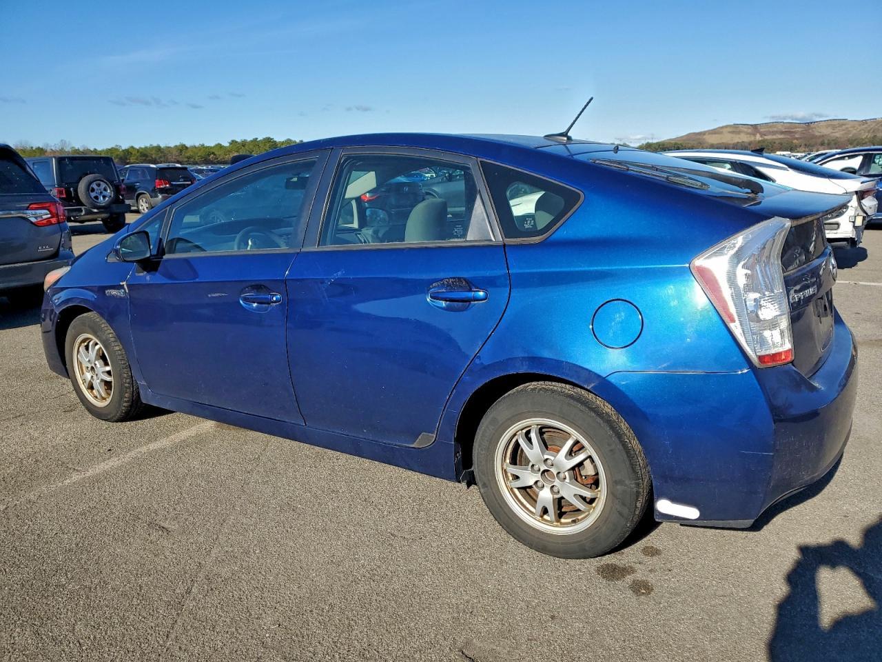 2011 TOYOTA PRIUS