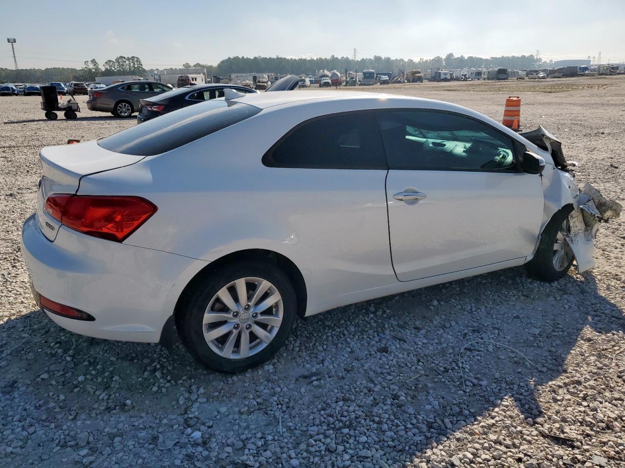 2014 KIA FORTE