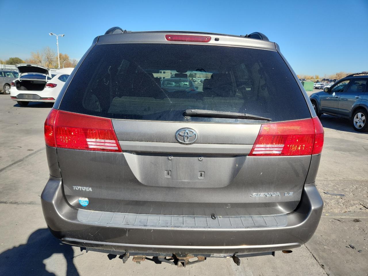 2004 TOYOTA SIENNA
