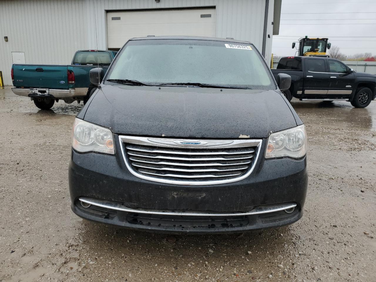 2016 CHRYSLER Town & Country